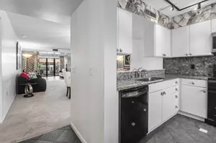 1301 Seafarer Cir, Jupiter, FL 33477 - Photo 12