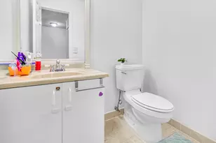 7610 Pinewalk Dr S, Margate, FL 33063 - Photo 16