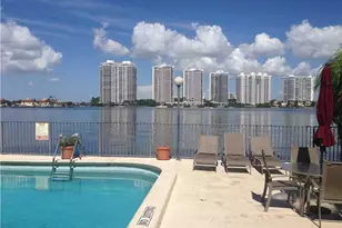 17500 N Bay Rd, Sunny Isles Beach, FL 33160 - Photo 2