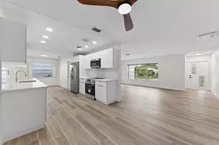 7198 E Pine Forest Cir Circle E, Lake Worth, FL 33467 - Photo 10