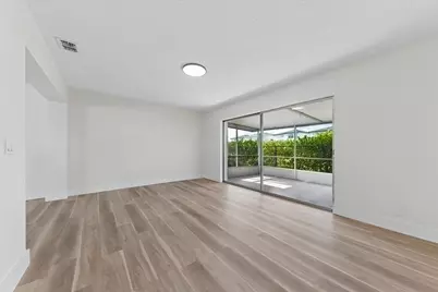 7198 E Pine Forest Cir Circle E, Lake Worth, FL 33467 - Photo 20