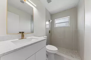 7198 E Pine Forest Cir Circle E, Lake Worth, FL 33467 - Photo 24