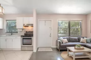 5186 NE 6th Ave, Oakland Park, FL 33334 - Photo 2