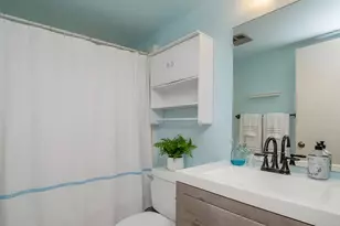 5186 NE 6th Ave, Oakland Park, FL 33334 - Photo 6
