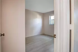 5186 NE 6th Ave, Oakland Park, FL 33334 - Photo 24