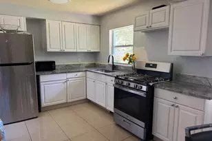3213 Indiana Ct, Fort Pierce, FL 34947 - Photo 2