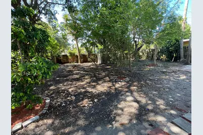 1635 NE 160th Street, North Miami Beach, FL 33162 - Photo 24