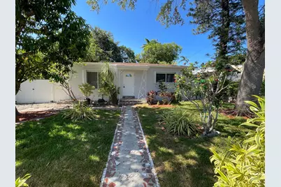 1635 NE 160th Street, North Miami Beach, FL 33162 - Photo 2