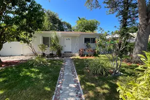 1635 NE 160th St, North Miami Beach, FL 33162 - Photo 2