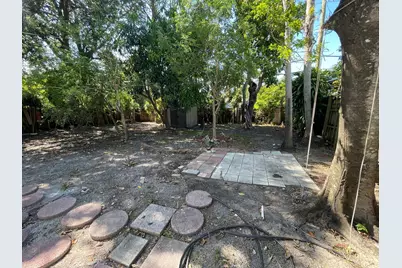1635 NE 160th Street, North Miami Beach, FL 33162 - Photo 22