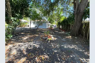 1635 NE 160th Street, North Miami Beach, FL 33162 - Photo 28