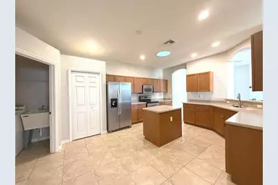 434 N Tangerine Square SW, Vero Beach, FL 32968 - Photo 6