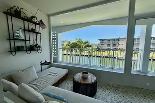 110 Shore Ct, North Palm Beach, FL 33408 - Photo 2