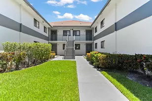 15234 Lakes of Delray Blvd, Delray Beach, FL 33484 - Photo 2