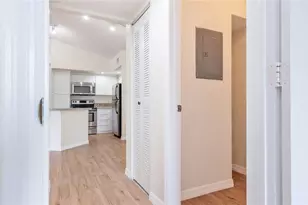 417 Vista Isles Dr, Sunrise, FL 33325 - Photo 22