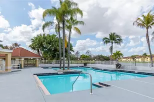 417 Vista Isles Dr, Sunrise, FL 33325 - Photo 24