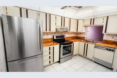 3930 Inverrary Boulevard #303, Lauderhill, FL 33319 - Photo 6