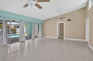 2110 NE 4th Ave, Boca Raton, FL 33431 - Photo 14