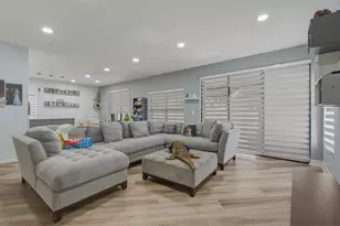 310 NW 207th Way, Pembroke Pines, FL 33029 - Photo 24