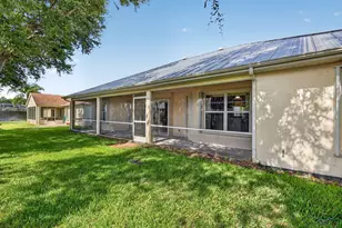 8253 Sand Pine Cir, Port Saint Lucie, FL 34952 - Photo 42