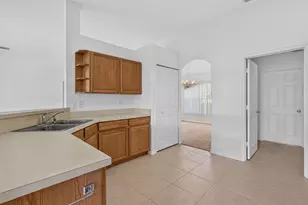 8253 Sand Pine Cir, Port Saint Lucie, FL 34952 - Photo 20
