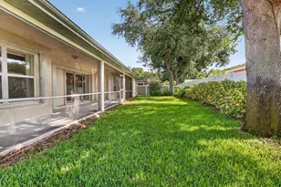 8253 Sand Pine Cir, Port Saint Lucie, FL 34952 - Photo 44