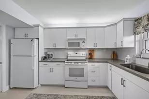 801 Lake Shore Dr, Lake Park, FL 33403 - Photo 16