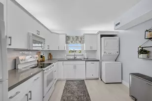 801 Lake Shore Dr, Lake Park, FL 33403 - Photo 14