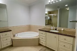 18 Harbour Isle Dr W, Fort Pierce, FL 34949 - Photo 18