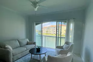 18 Harbour Isle Dr W, Fort Pierce, FL 34949 - Photo 8
