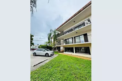 4730 SW 62nd Way #104, Davie, FL 33314 - Photo 1