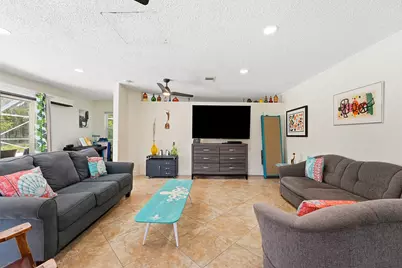 1095 NE Tuxedo Terrace, Jensen Beach, FL 34957 - Photo 10