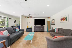 1095 NE Tuxedo Terrace, Jensen Beach, FL 34957 - Photo 10