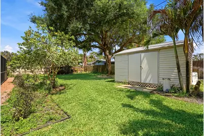 1095 NE Tuxedo Terrace, Jensen Beach, FL 34957 - Photo 38