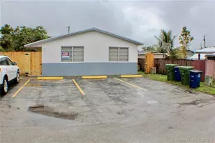 719 SW 7th St, Hallandale Beach, FL 33009 - Photo 1