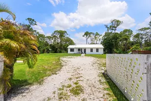 12944 68th St N, The Acreage, FL 33412 - Photo 2