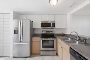 3832 NW 90th Ave, Sunrise, FL 33351 - Photo 4