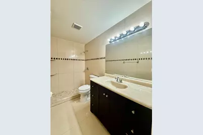 2050 Oleander Boulevard #11-103, Fort Pierce, FL 34950 - Photo 12