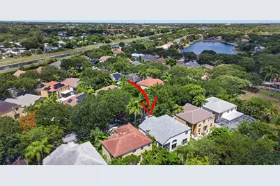 6702 NW 80th Manor, Parkland, FL 33067 - Photo 2