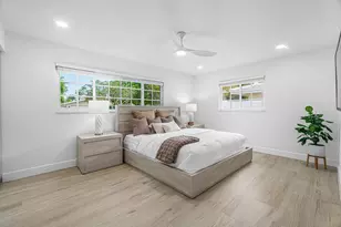 718 SW 27th Pl, Boynton Beach, FL 33435 - Photo 14