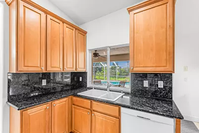 524 SE Nome Drive, Port Saint Lucie, FL 34984 - Photo 14