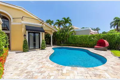 529 Pelican Way, Delray Beach, FL 33483 - Photo 2