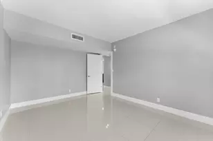 3200 N Palm Aire Dr, Pompano Beach, FL 33069 - Photo 22
