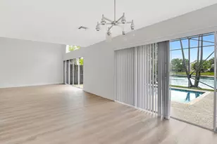 21391 Millbrook Ct, Boca Raton, FL 33498 - Photo 20