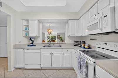 5778 Crystal Shores Drive #202, Boynton Beach, FL 33437 - Photo 4