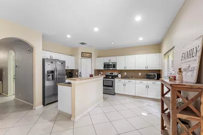 331 Spruce Street, Boynton Beach, FL 33426 - Photo 4