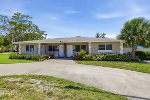 1880 SE 3rd St, Pompano Beach, FL 33060 - Photo 1
