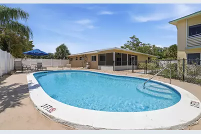 1880 SE 3rd Street #1880, Pompano Beach, FL 33060 - Photo 2