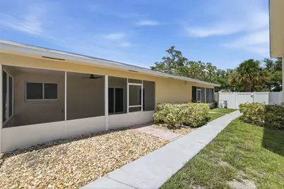 1880 SE 3rd Street #1880, Pompano Beach, FL 33060 - Photo 4