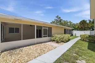 1880 SE 3rd St, Pompano Beach, FL 33060 - Photo 4